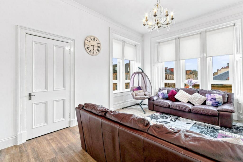 Apartment in Glasgow - View 3