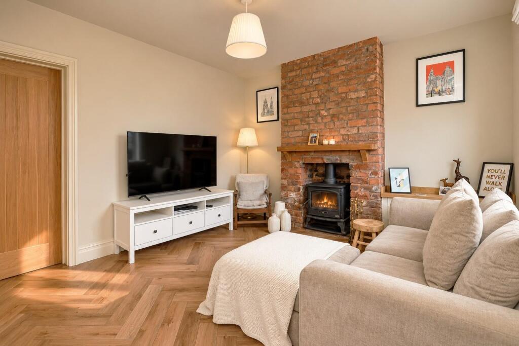 House in Chester, Ellesmere Port - View 4