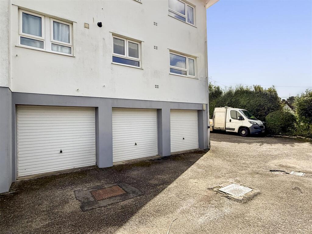 Apartment in Falmouth, Cornwall - More