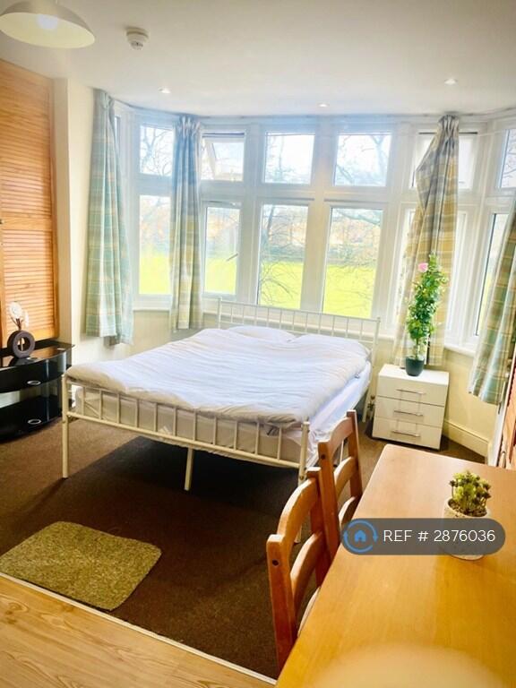 Main image of property: Brantwood Road, Luton, LU1