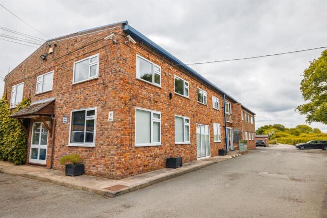 Oaktree Business Centre-84.jpg