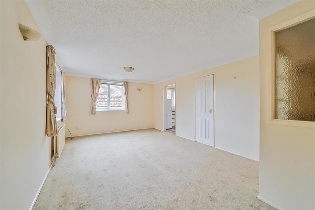 Apartment 5, Sandford Court, Sandford Avenue, Church Stretton, SY6 6BH photo 2