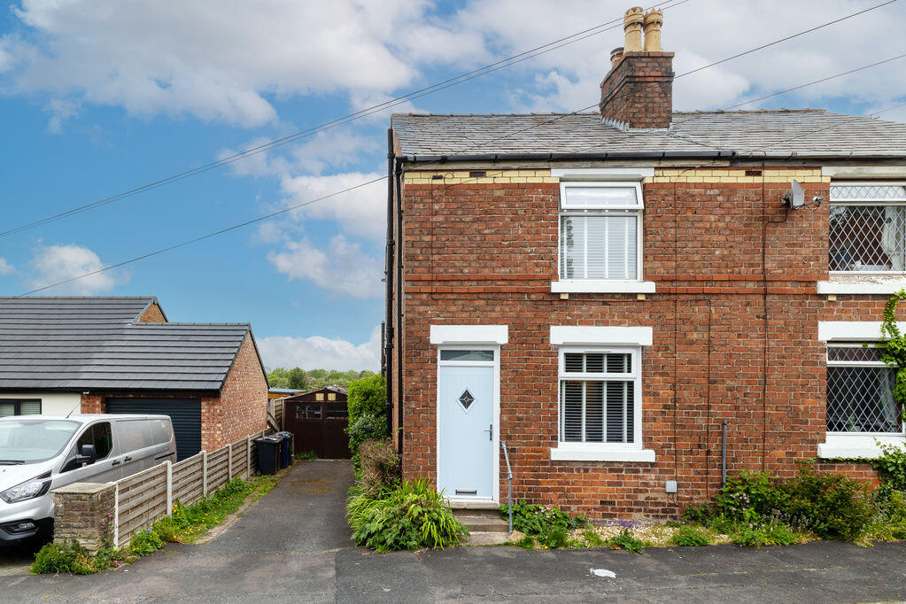 Main image of property: Beechfield, Hilldale, Parbold, WN8 7AR