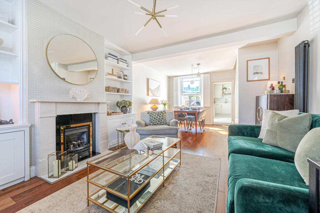 Main image of property: Friern Barnet Lane, Whetstone, N20