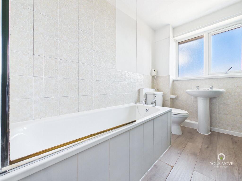 Apartment in Newcastle upon Tyne - More