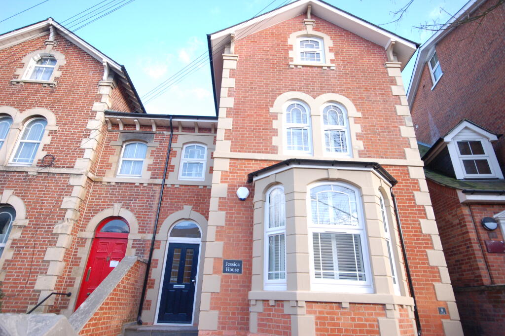 Main image of property: Jessica House, Russell Street, Reading, RG1 7XD