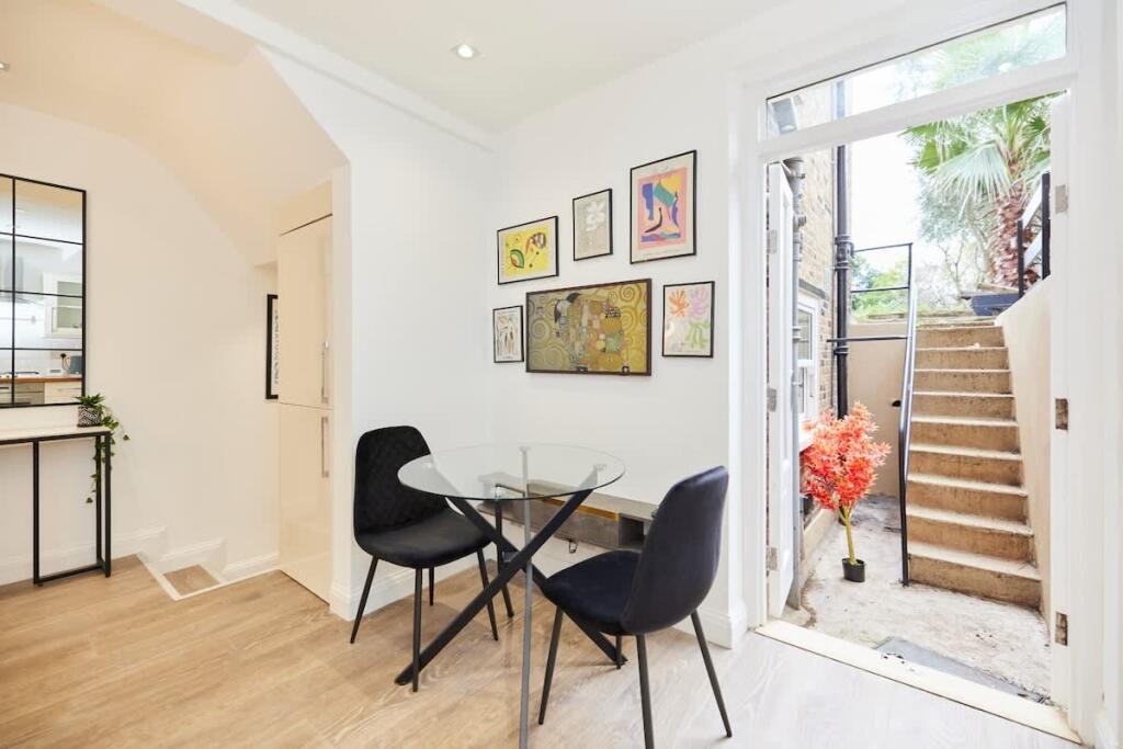 Main image of property: Southwark Park Road, Bermondsey, SE16
