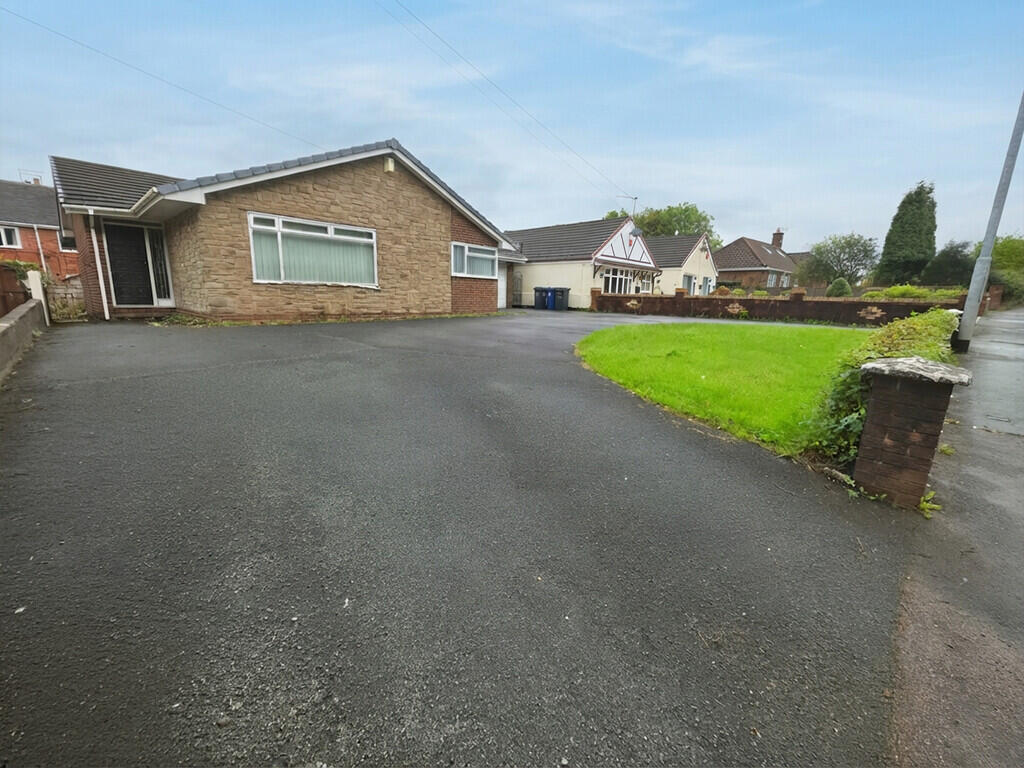 House in Stoke-on-Trent - View 2
