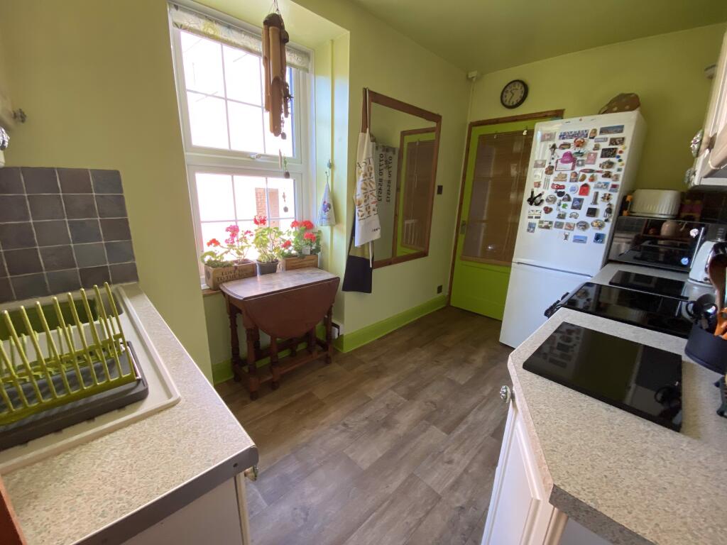 Apartment in Lyme Regis, Dorset - View 6