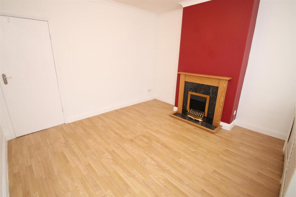House in Dudley, Town's End - View 6