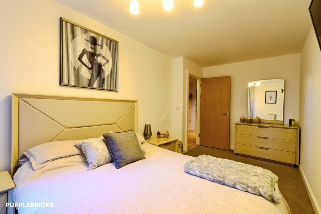 Apartment in Bolton - More