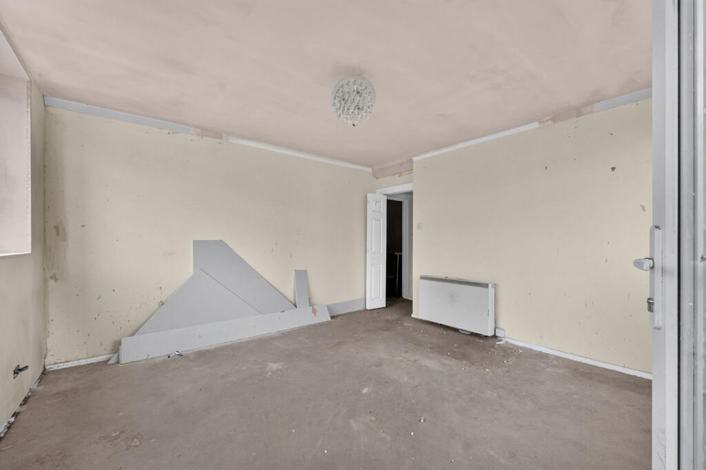 Apartment in Bournemouth, Boscombe - View 5