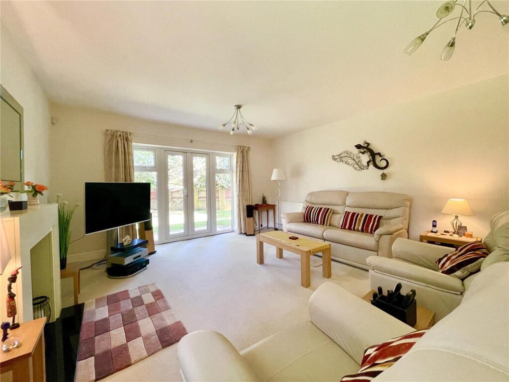 House in Christchurch, Iford, Fairmile - More