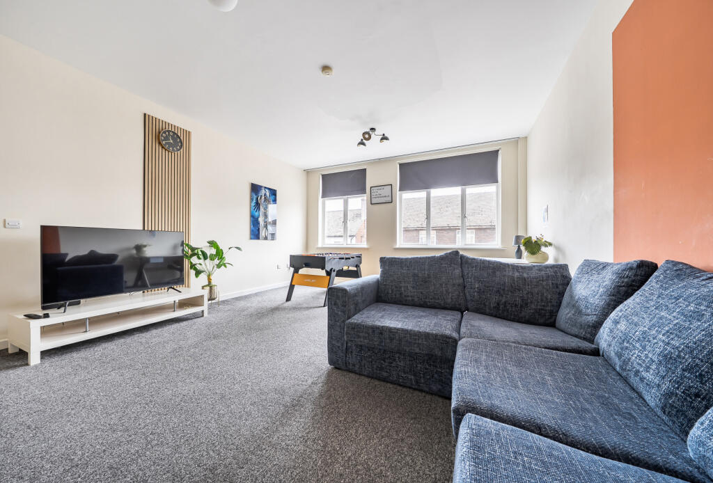 Apartment in Reigate and Banstead, Meath Green, Horley - View 5