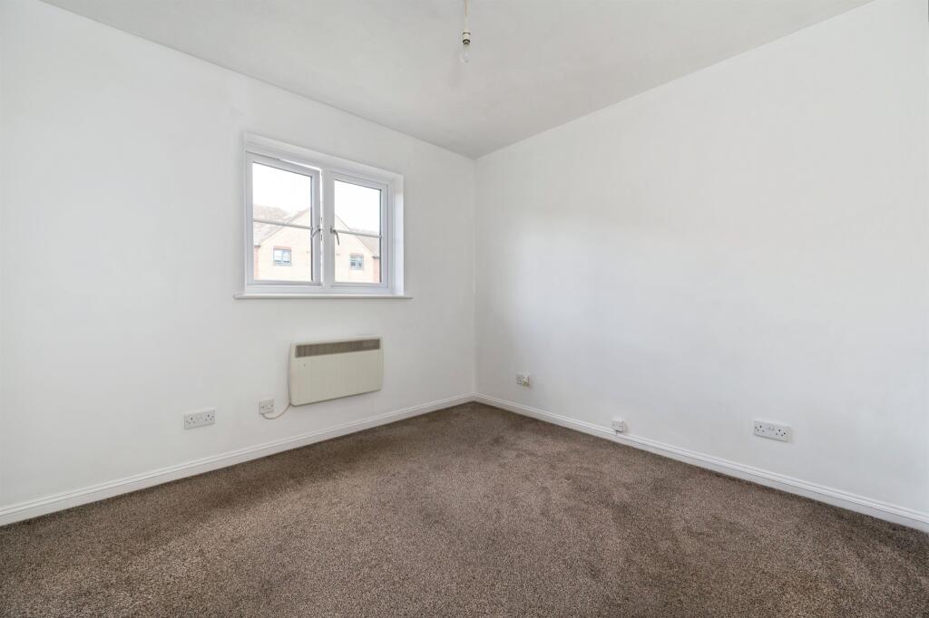 Apartment in Southampton, Bitterne Park - More