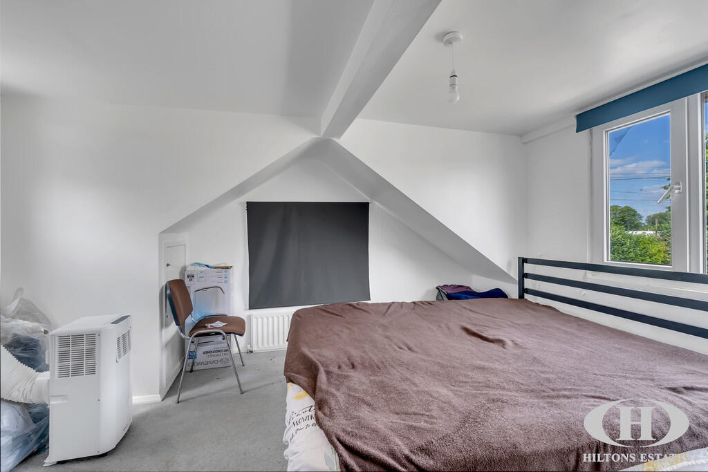 House in Southall - View 3