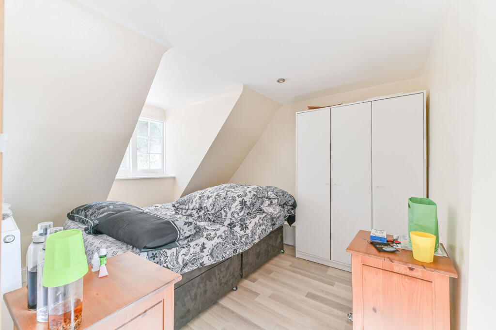 House in London - View 4