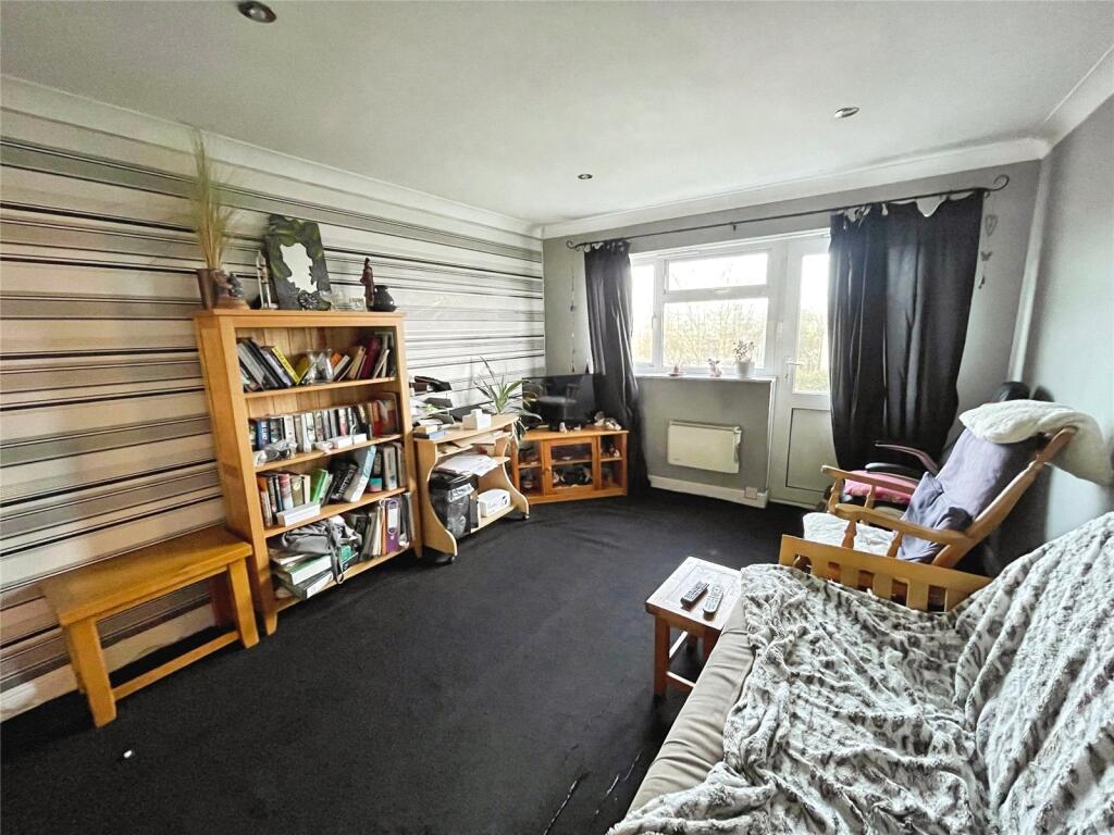 Seymours, Harlow, Essex, CM19 photo 4