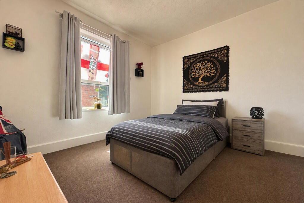 Apartment in Portsmouth - View 2