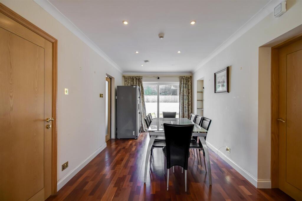 Cleveland Avenue, Lupset Park, Wakefield - View 5