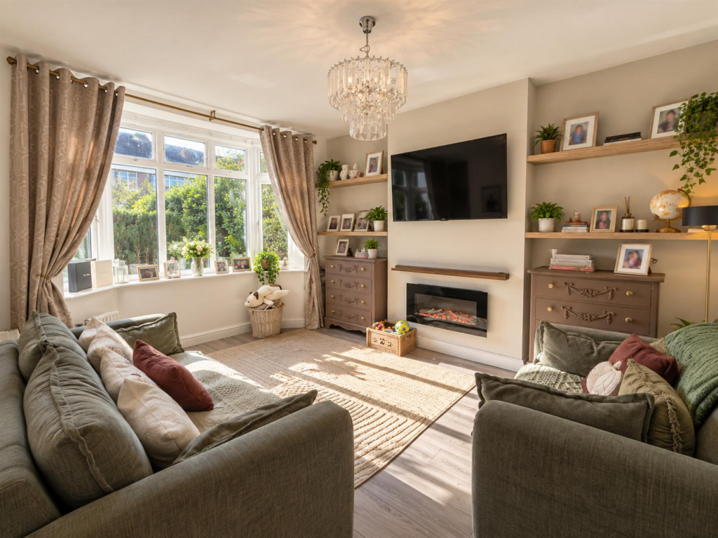 House in Nottingham - View 2