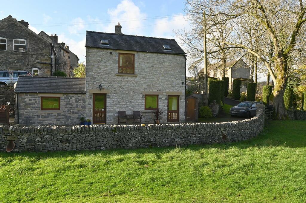 1-bed house on The Hills, Bradwell, Hope Valley, £200,000