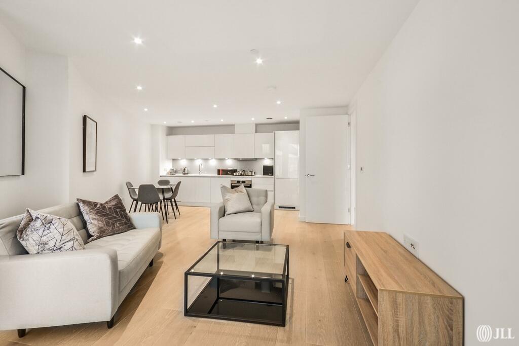 Apartment in London - View 5