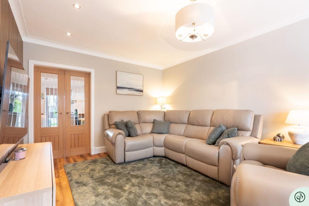23 Balmoral Road, Elderslie, PA5 9RA photo 3