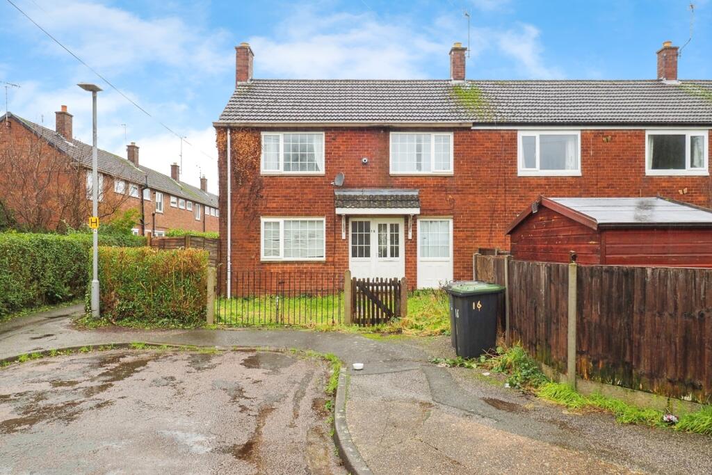 3-bed terraced on Garton Close, Chilwell, Nottingham, NG9, £215,000