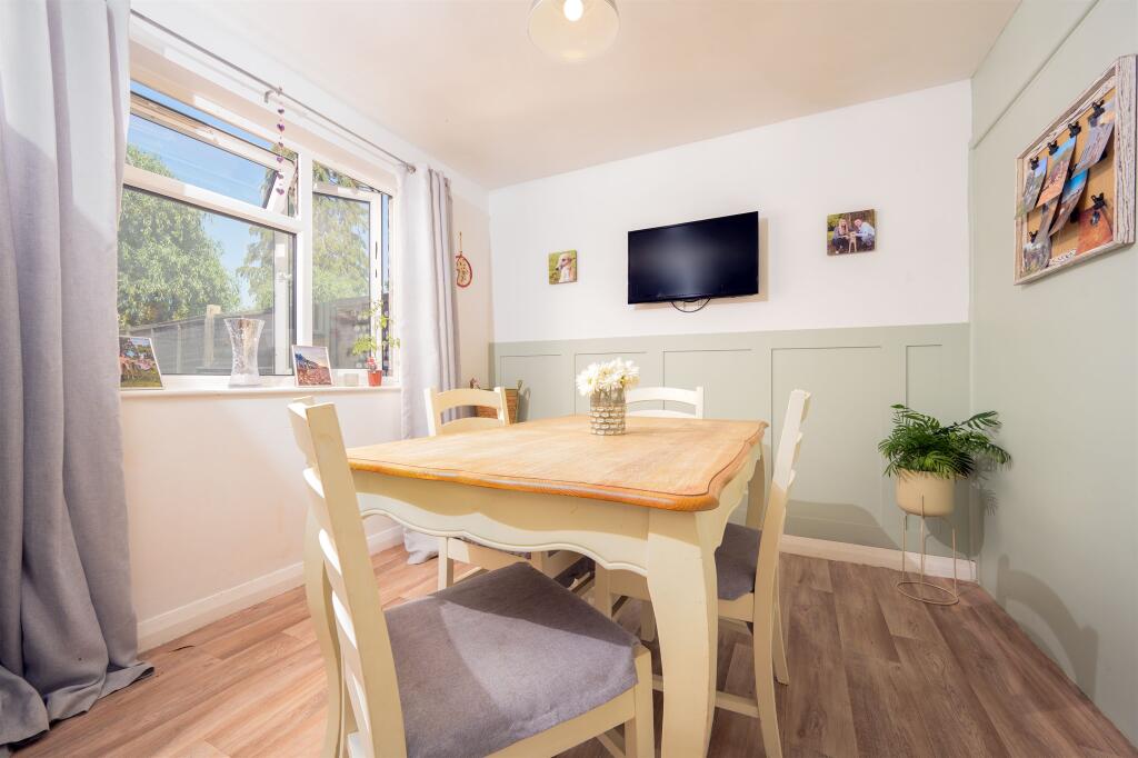House in Desborough, North Northamptonshire - More