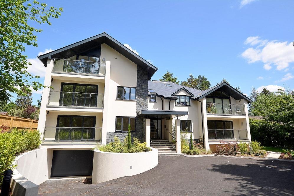 Main image of property: New Road, Ferndown