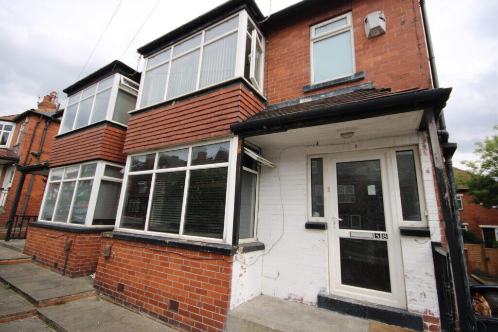 7 bedroom semi-detached house for rent