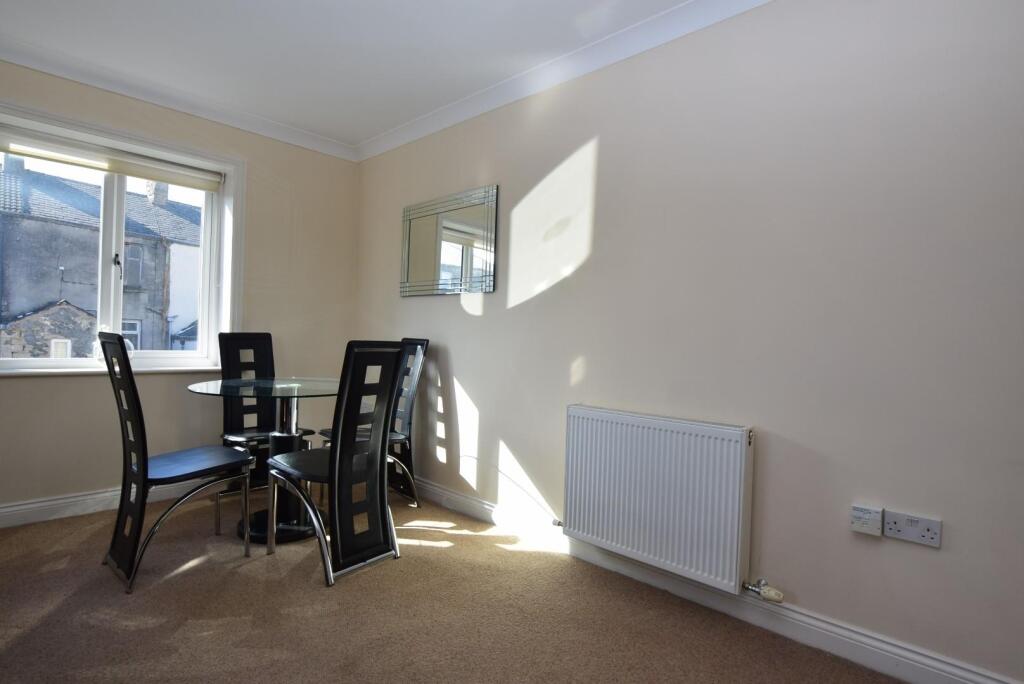 Apartment in Burnley, Padiham - View 3