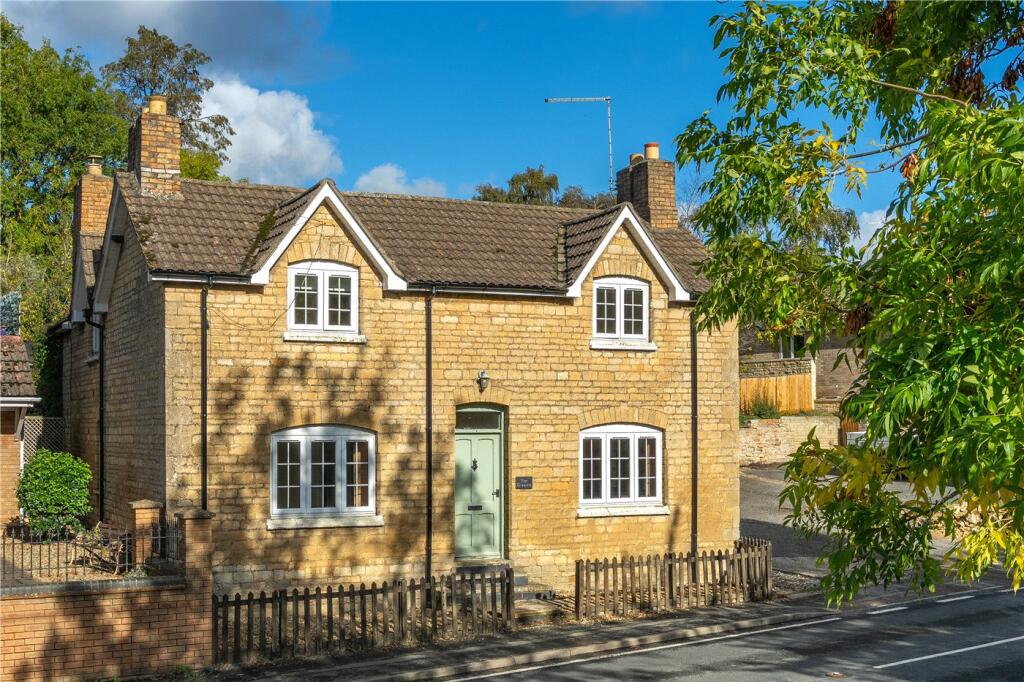 4-bed detached on Toft, Bourne, Lincolnshire, PE10, £425,000