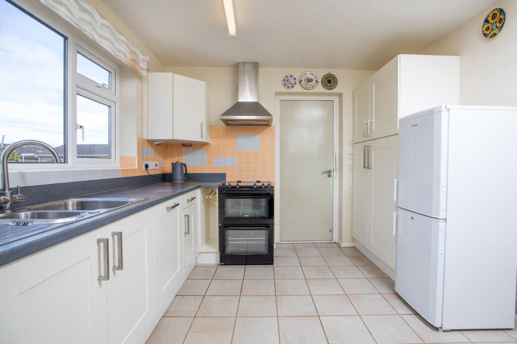 House in Northampton - View 3