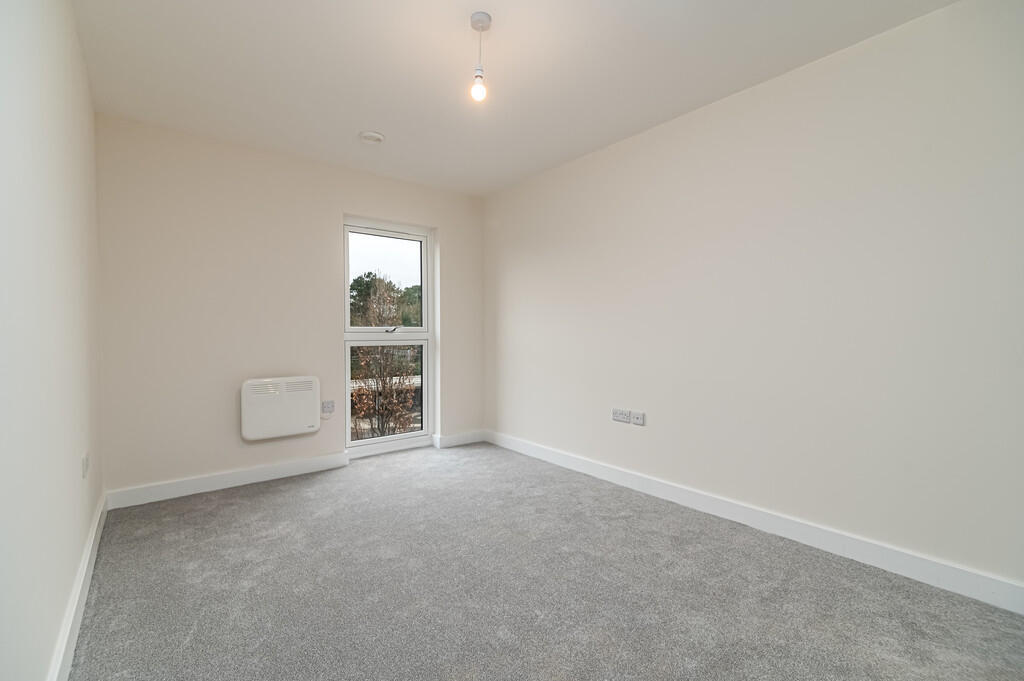 Apartment in Hunslet House, North Northamptonshire - View 6