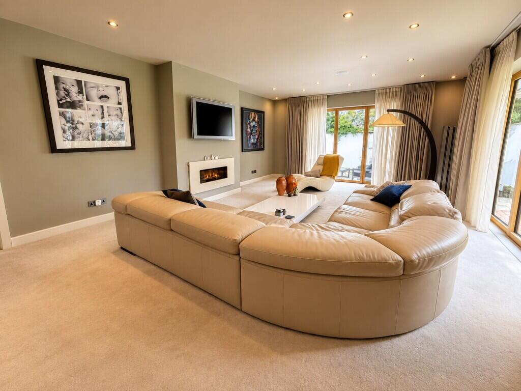 House in Stockton-on-Tees, Great and Little Broughton - View 5