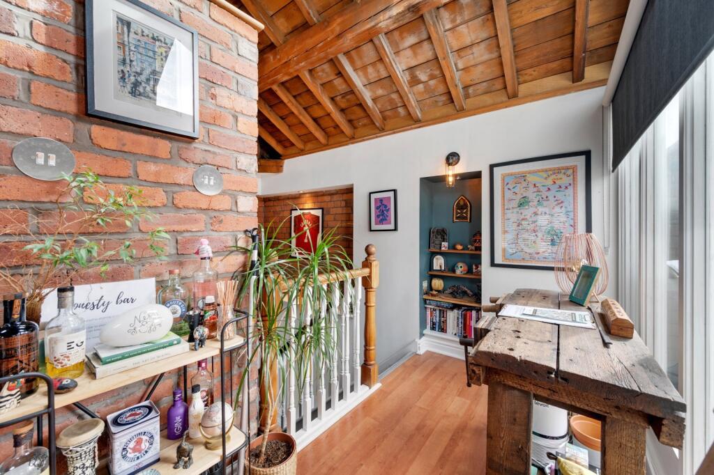 Apartment in Salford, Greater Manchester - More