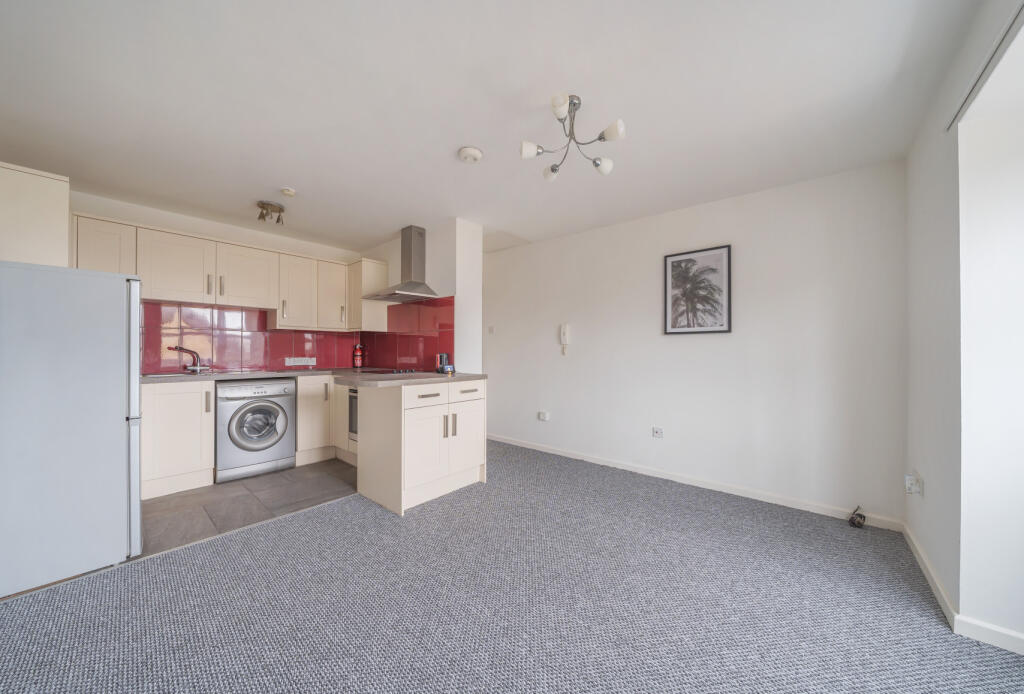 Blenheim Close, Peasedown St. John, BATH, Somerset, BA2 photo 2