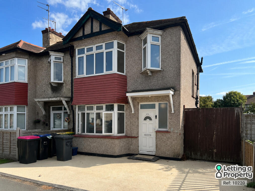 Main image of property: Prince Avenue, Westcliff-On-Sea, Essex, SS0 0EY