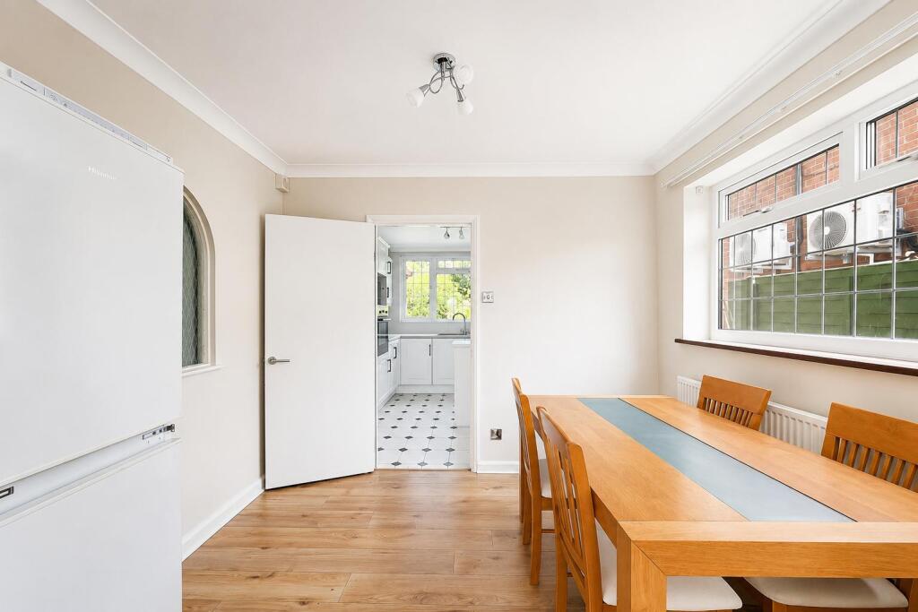 House in Irthlingborough, Crow Hill - More