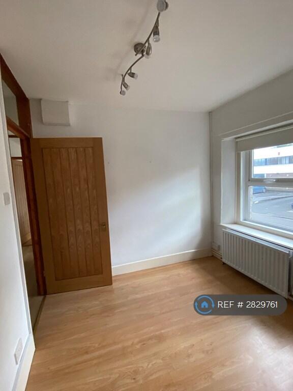 Additional image 10 of High Street, Street, BA16