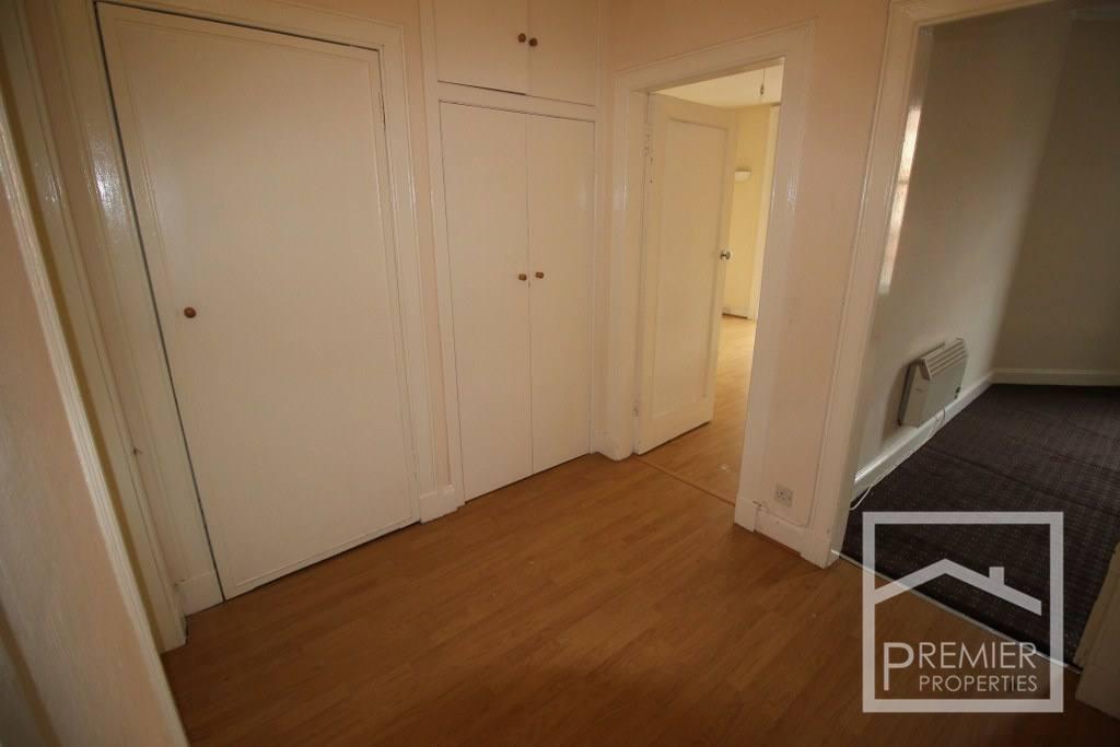 Apartment in Paisley - View 3