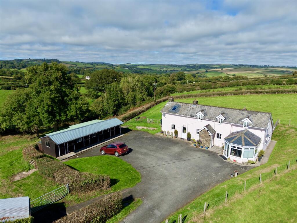 Main image of property: Llanfilo, Brecon