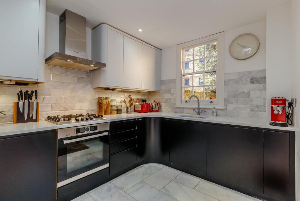 House in London - View 4