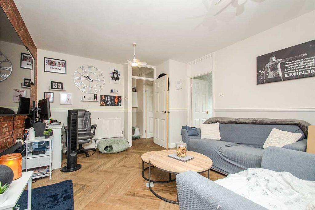 Apartment in Lichfield - More
