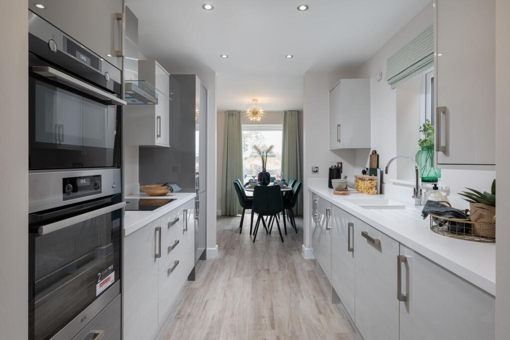 House in Dartford, Alkerden Heights, Ebbsfleet Valley - View 5