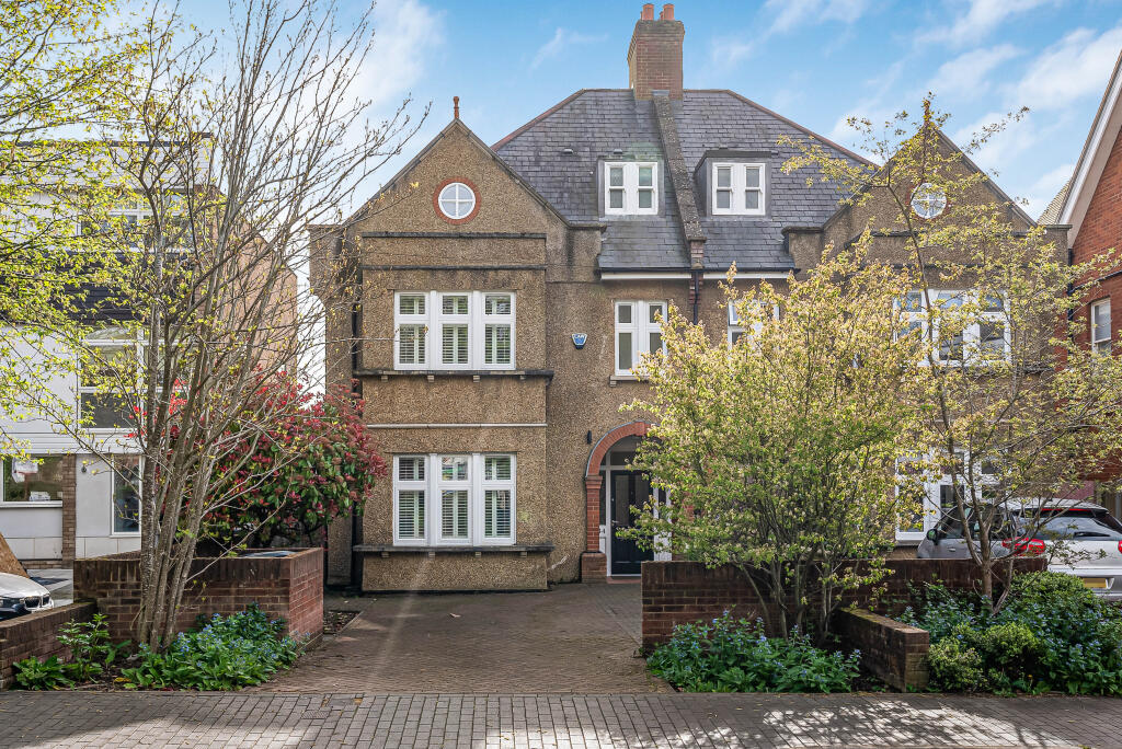 Main image of property: Lemsford Road, St Albans, AL1