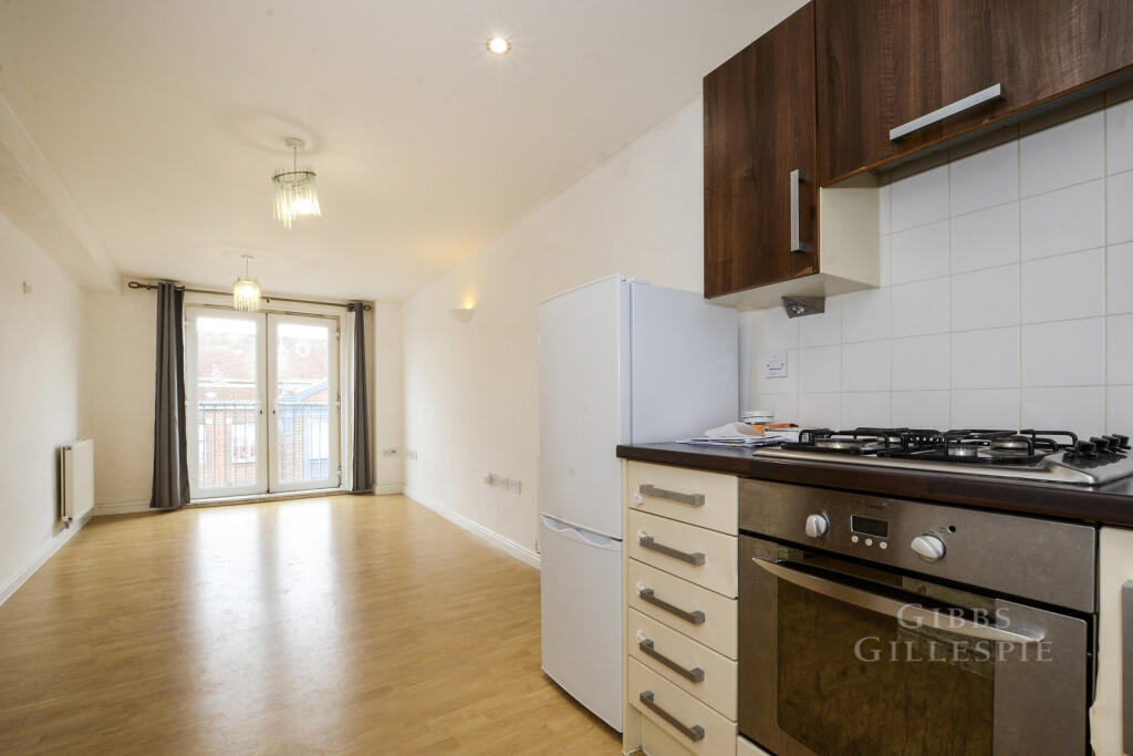 Apartment in Harrow - View 4