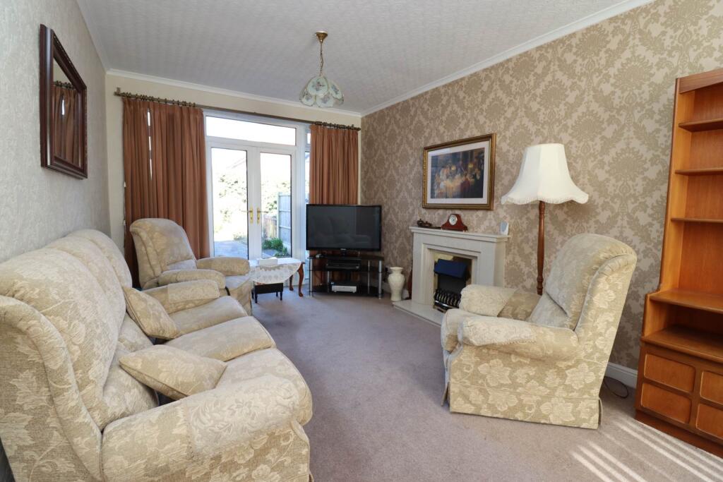 Heygarth Road, Bromborough photo 4